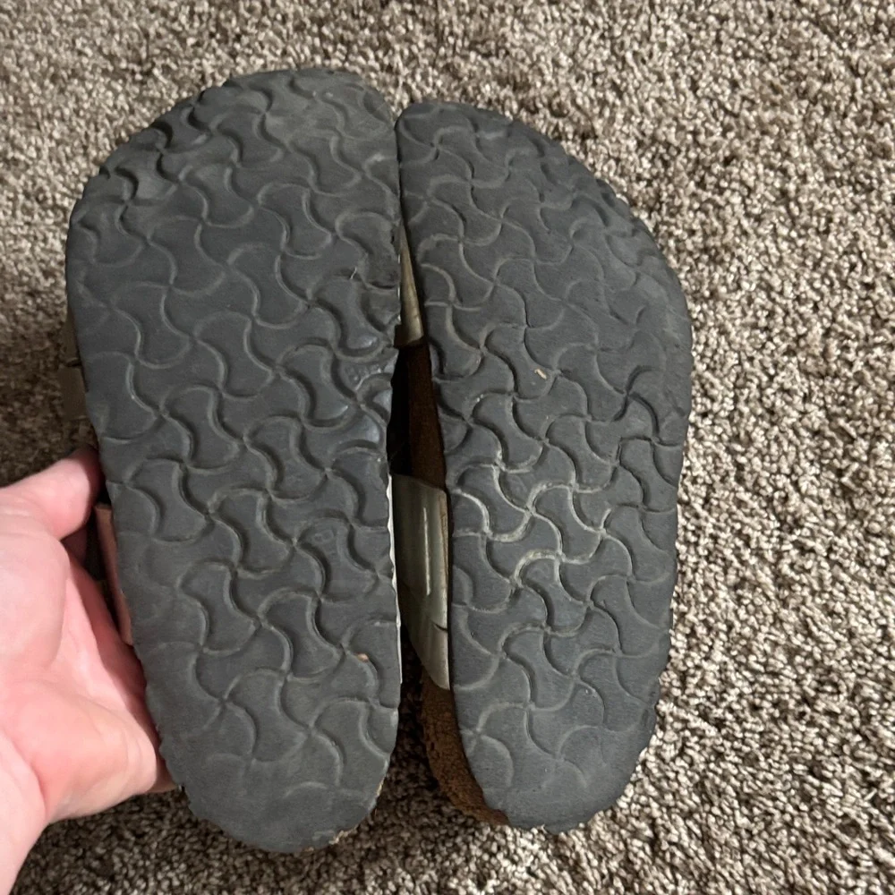 Birkenstock Metallic Silver Sandals - Picture 3 of 3